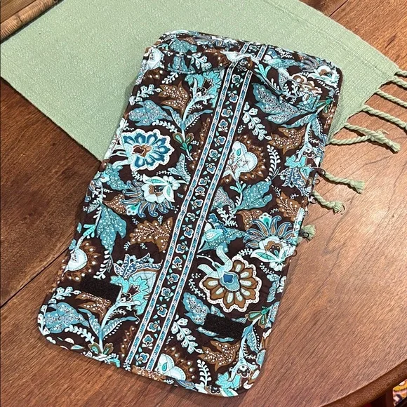 Vera Bradley Jewelry Bag in Retired Java Blue Pattern - Picture 6 of 6
